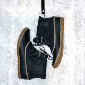 NIB with tags. Sorel Out N About Waterproof Duck Boots